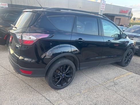 Used 2017 Ford Escape Titanium FWD image 2