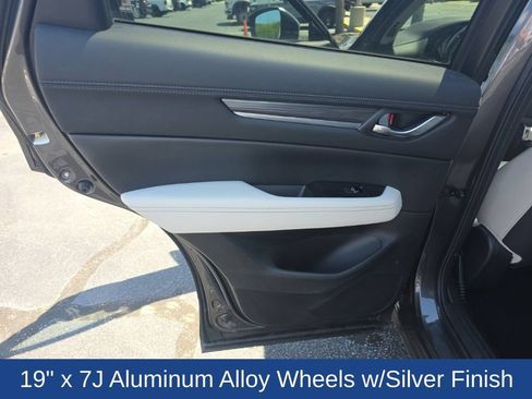 Used 2019 MAZDA CX-5 Grand Touring w/ GT Premium Package FWD image 11