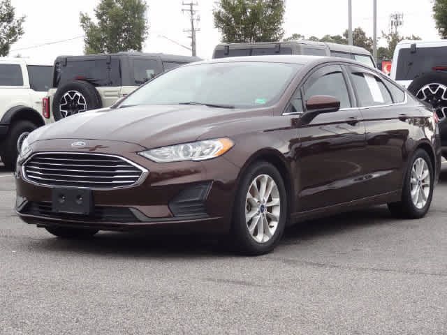 Used 2019 Ford Fusion SE FWD image 1