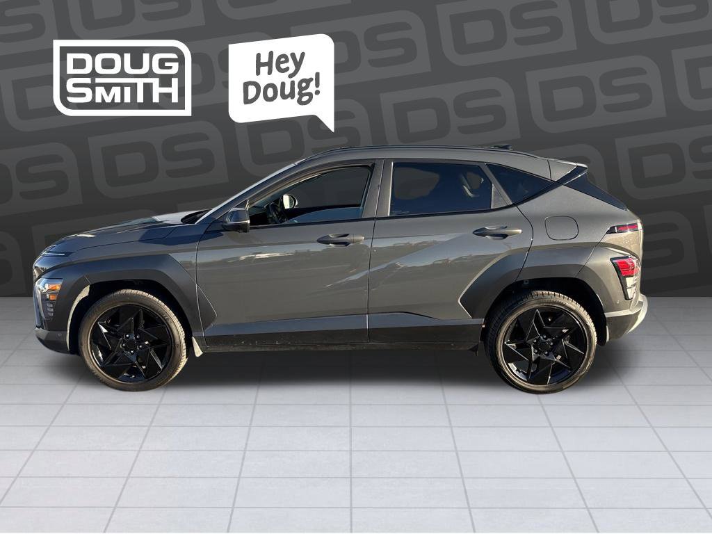 Used 2024 Hyundai Kona Limited AWD/4WD image 2