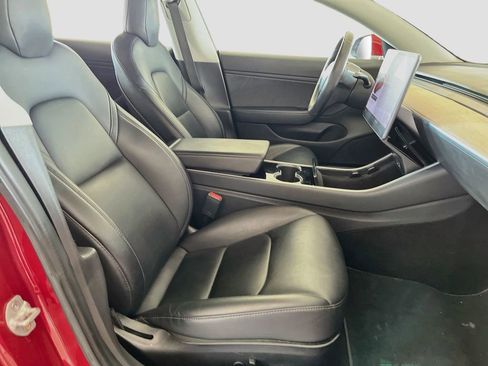 Used 2018 Tesla Model 3 Mid Range RWD image 28
