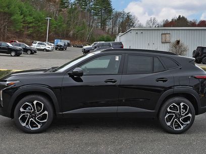 New 2026 Chevrolet Trax RS w/ Sunroof Package