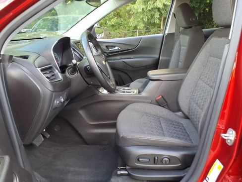 Certified 2024 Chevrolet Equinox LT AWD/4WD image 12