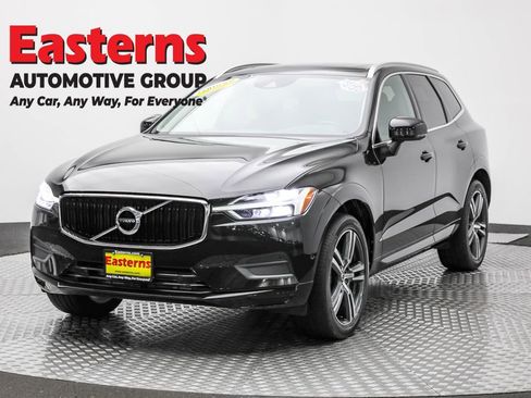 Used 2019 Volvo XC60 T5 Momentum w/ Multimedia Package image 1