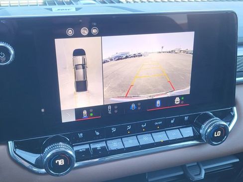 Used 2023 GMC Canyon AT4 w/ AT4 Premium Package image 23