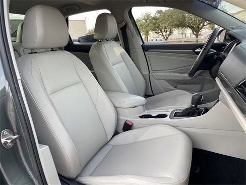 Used 2019 Volkswagen Jetta SEL image 25
