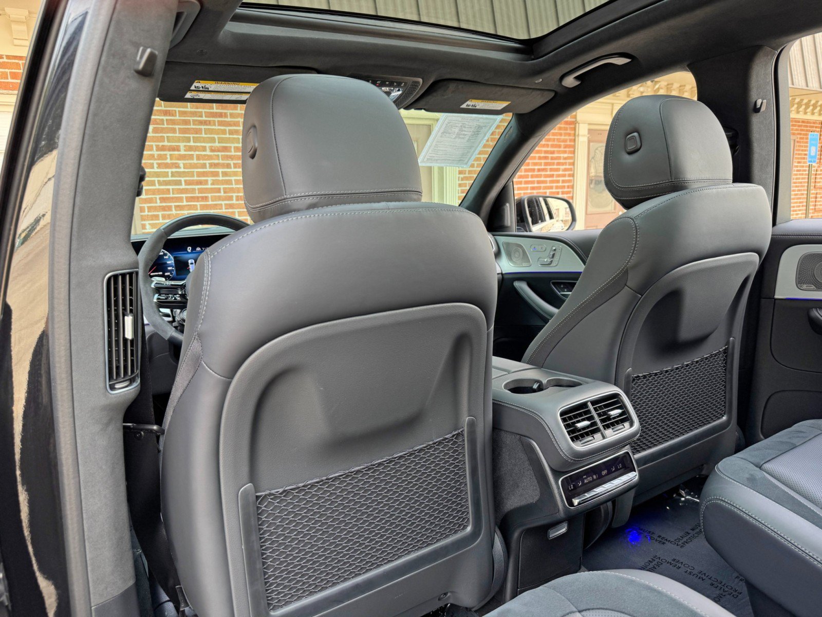 Used 2025 Mercedes-Benz GLS 63 AMG 4MATIC image 52