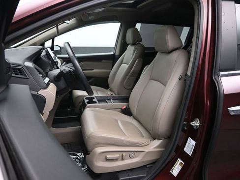 Used 2019 Honda Odyssey EX-L image 17