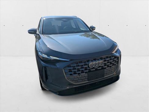 New 2025 Audi Q5 Premium image 3