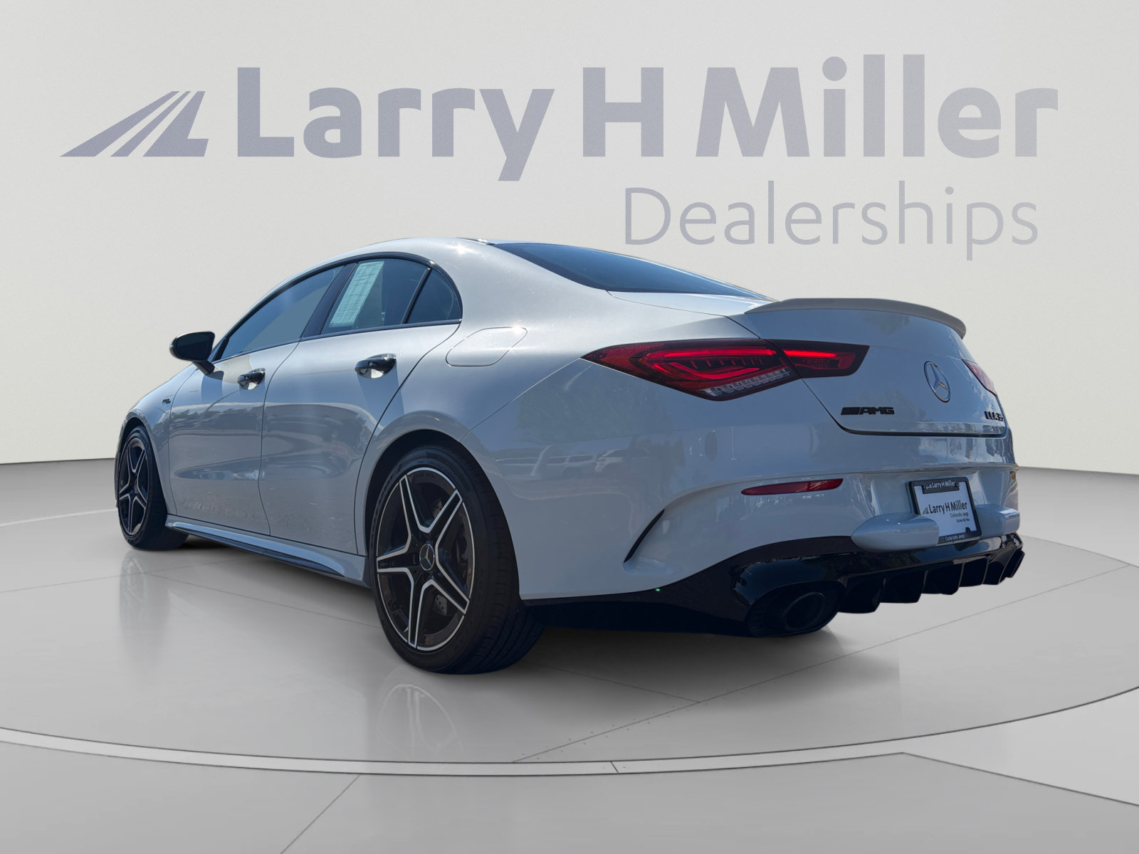 Used 2023 Mercedes-Benz CLA 35 AMG 4MATIC image 3