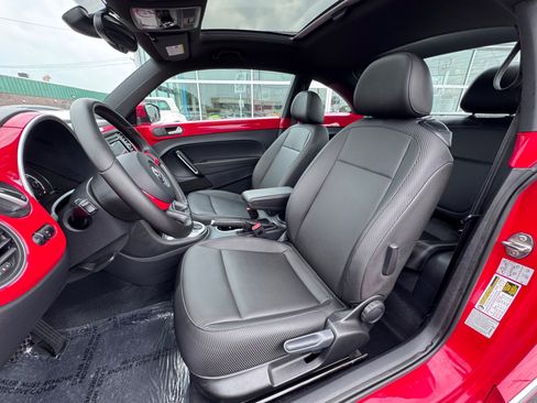 Used 2016 Volkswagen Beetle 1.8T SEL FWD image 2