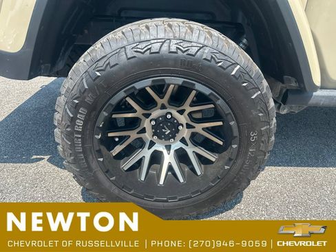 Used 2020 Jeep Gladiator Rubicon AWD/4WD image 13