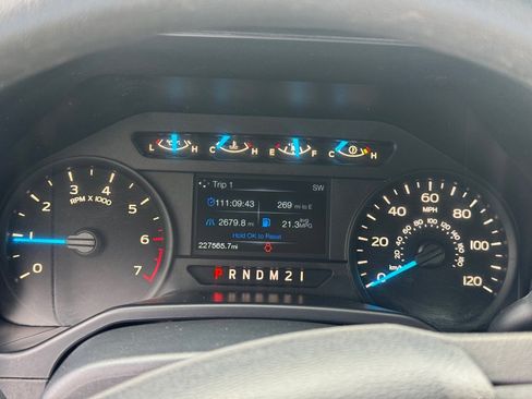 Used 2016 Ford F150 XL w/ Equipment Group 101A Mid RWD image 14