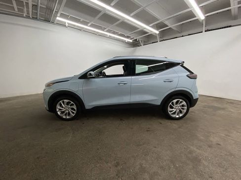 Used 2023 Chevrolet Bolt EUV LT image 3