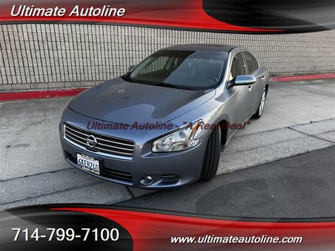 Used 2010 Nissan Maxima 3.5 SV w/ Monitor Pkg image 3