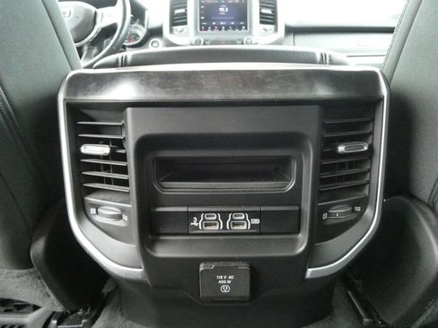 Used 2020 RAM 1500 Big Horn AWD/4WD image 19