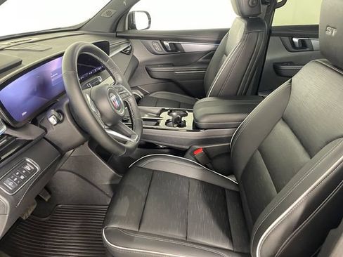 Certified 2025 Buick Enclave Sport Touring w/ Trailering Package, 5000 lbs. AWD/4WD image 2