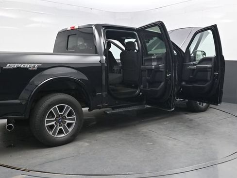 Used 2017 Ford F150 XLT w/ Equipment Group 302A Luxury AWD/4WD image 46