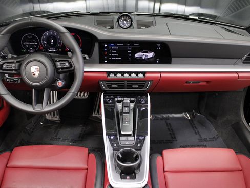 Certified 2025 Porsche 911 Carrera image 20