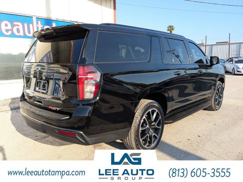 Used 2022 Chevrolet Suburban RST w/ Luxury Package RWD image 3