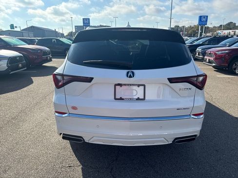 Used 2025 Acura MDX w/ Advance Package image 8