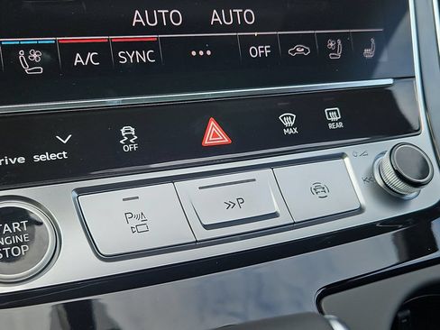 New 2026 Audi Q7 3.0T Prestige AWD/4WD image 11