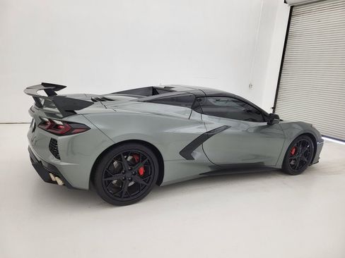 Used 2022 Chevrolet Corvette Stingray Premium Conv w/ Z51 Performance Package RWD image 22