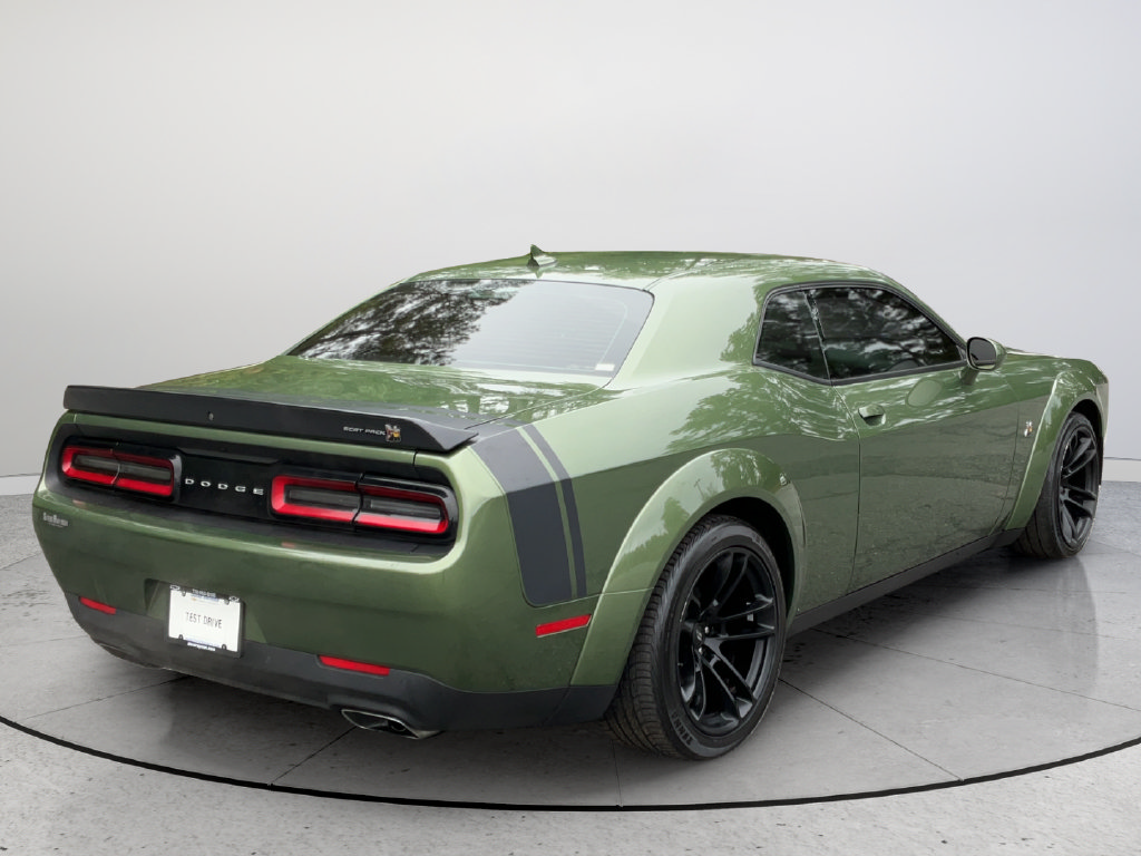 Used 2022 Dodge Challenger R/T Scat Pack RWD image 6