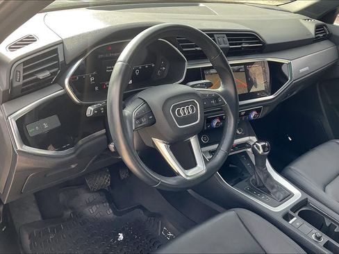 Used 2024 Audi Q3 2.0T Premium Plus image 17