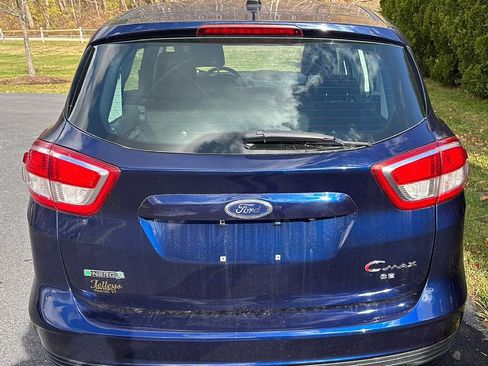 Used 2017 Ford C-MAX Energi SE w/ Equipment Group 402A image 9