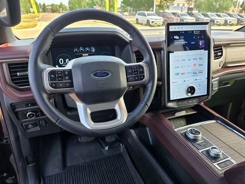Used 2024 Ford Expedition Limited AWD/4WD image 20
