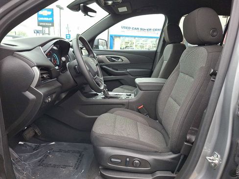 Used 2023 Chevrolet Traverse LT w/ Midnight/Sport Edition image 14