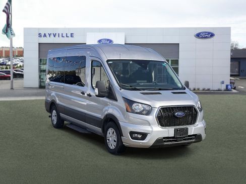 Used 2023 Ford Transit 350 XLT image 6