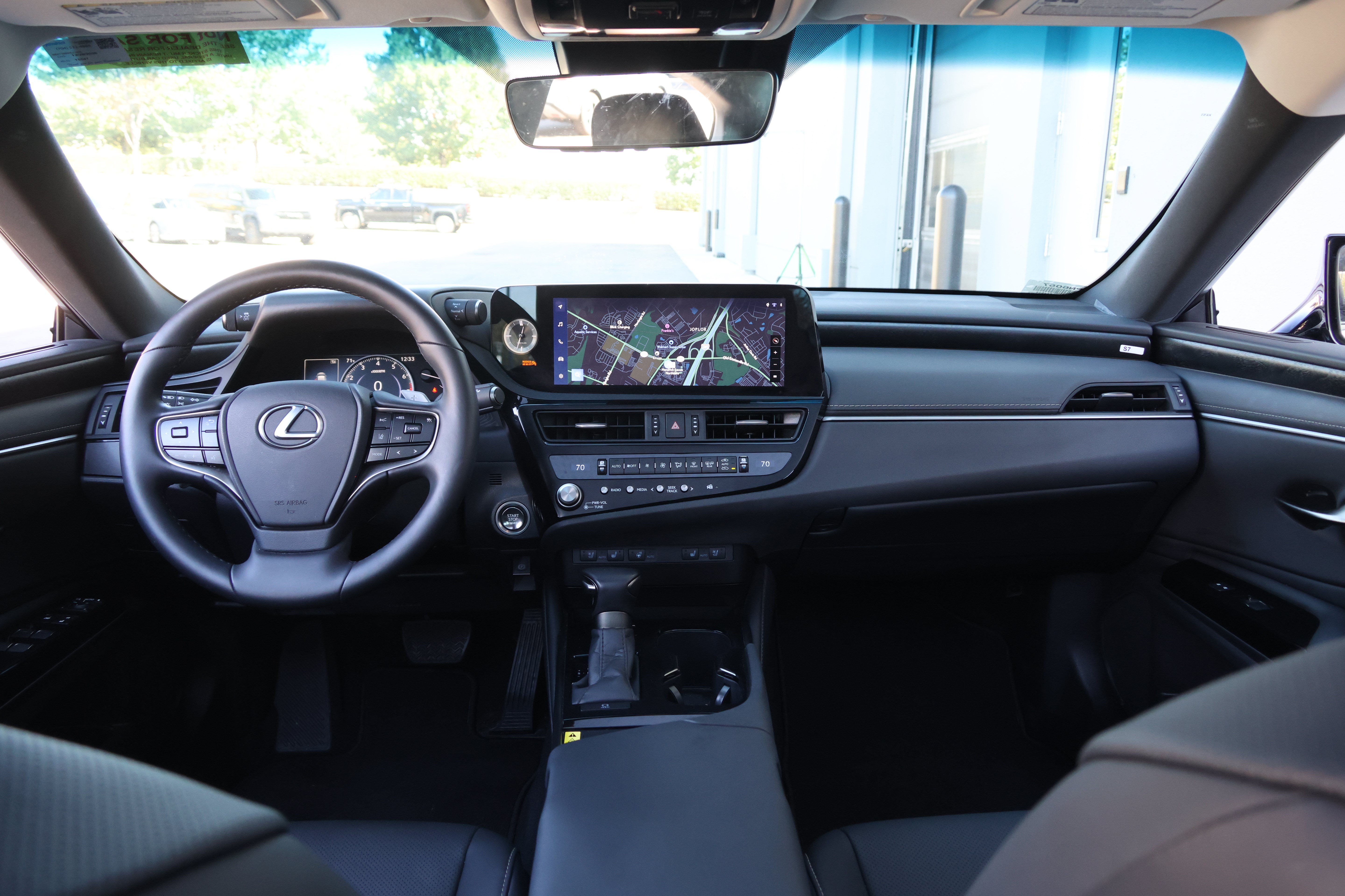 Used 2025 Lexus ES 350 w/ Accessory Package (Z2) FWD image 26