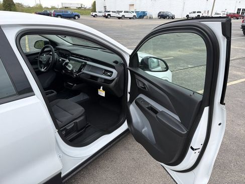 New 2027 Chevrolet Bolt LT w/ Comfort Package FWD image 28