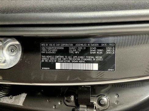 Used 2024 Volvo XC90 B6 Plus image 32