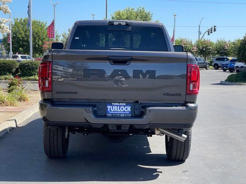 New 2026 RAM 2500 Big Horn AWD/4WD image 7