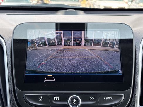 Used 2019 Chevrolet Malibu RS FWD image 21