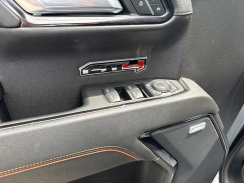 Used 2024 GMC Sierra 1500 AT4 w/ Technology Package AWD/4WD image 29