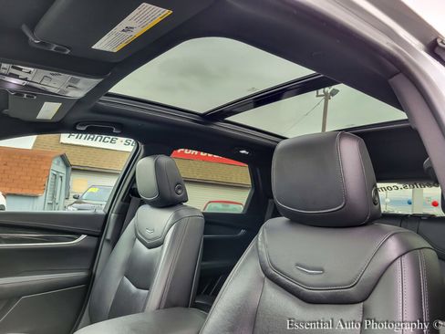 Used 2020 Cadillac XT5 Premium Luxury image 12