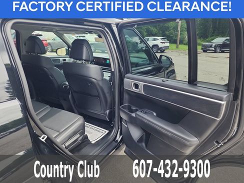 Used 2024 Hyundai Santa Fe Limited AWD/4WD image 34