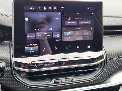 New 2026 Jeep Compass Latitude AWD/4WD image 16