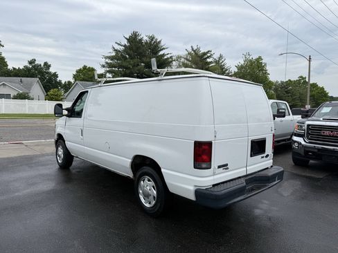Used 2011 Ford E-150 and Econoline 150 w/ Commercial Cargo Van Pkg RWD image 5
