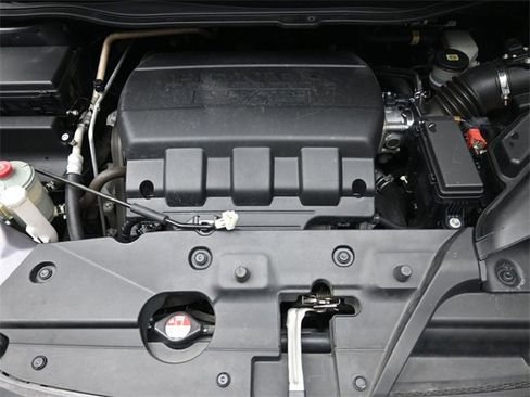 Used 2016 Honda Odyssey Touring Elite image 27