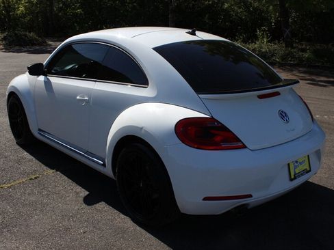 Used 2012 Volkswagen Beetle 2.0T FWD image 3