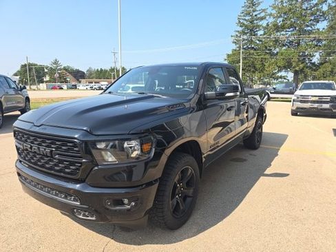 Used 2022 RAM 1500 Big Horn AWD/4WD image 3