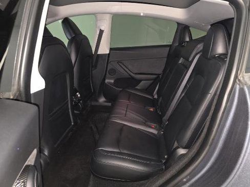 Used 2023 Tesla Model Y Long Range image 11