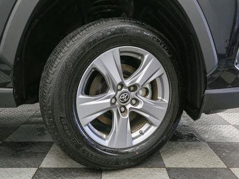 Used 2022 Toyota RAV4 LE image 16