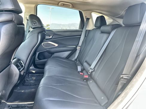 Used 2024 Acura RDX SH-AWD image 25