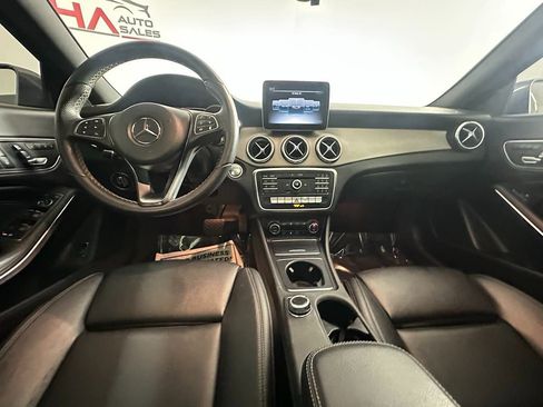 Used 2018 Mercedes-Benz CLA 250 image 22